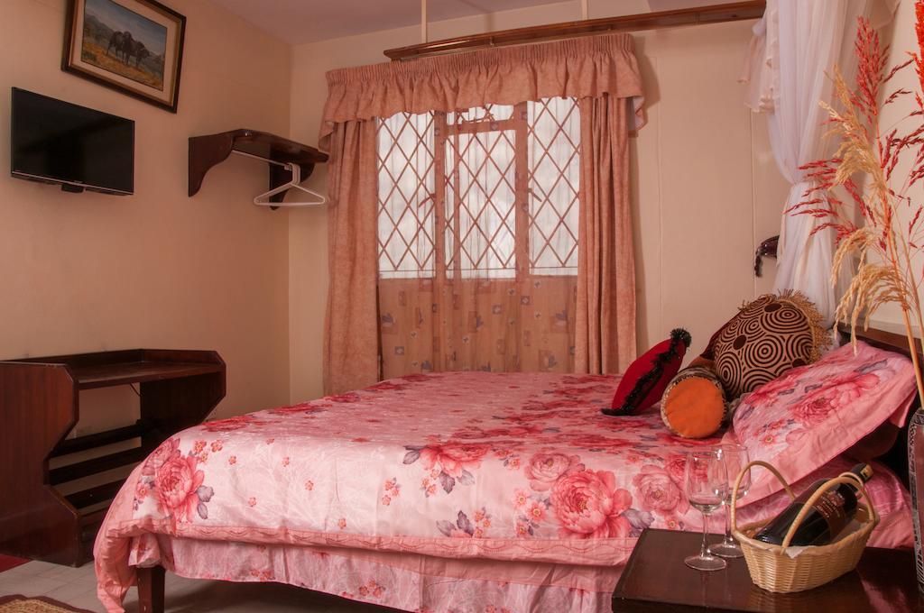 Blue Hut Hotel Nairobi Ruang foto