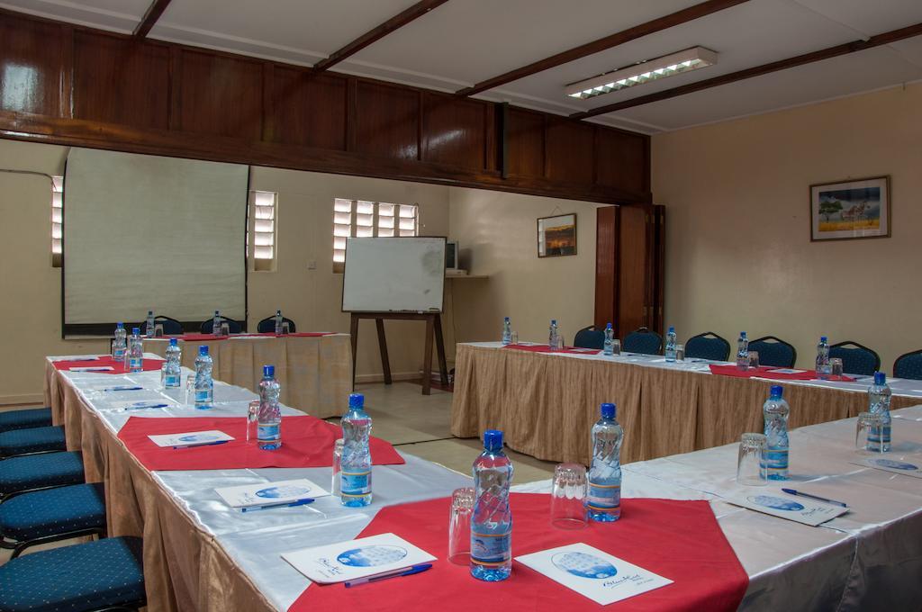 Blue Hut Hotel Nairobi Bagian luar foto