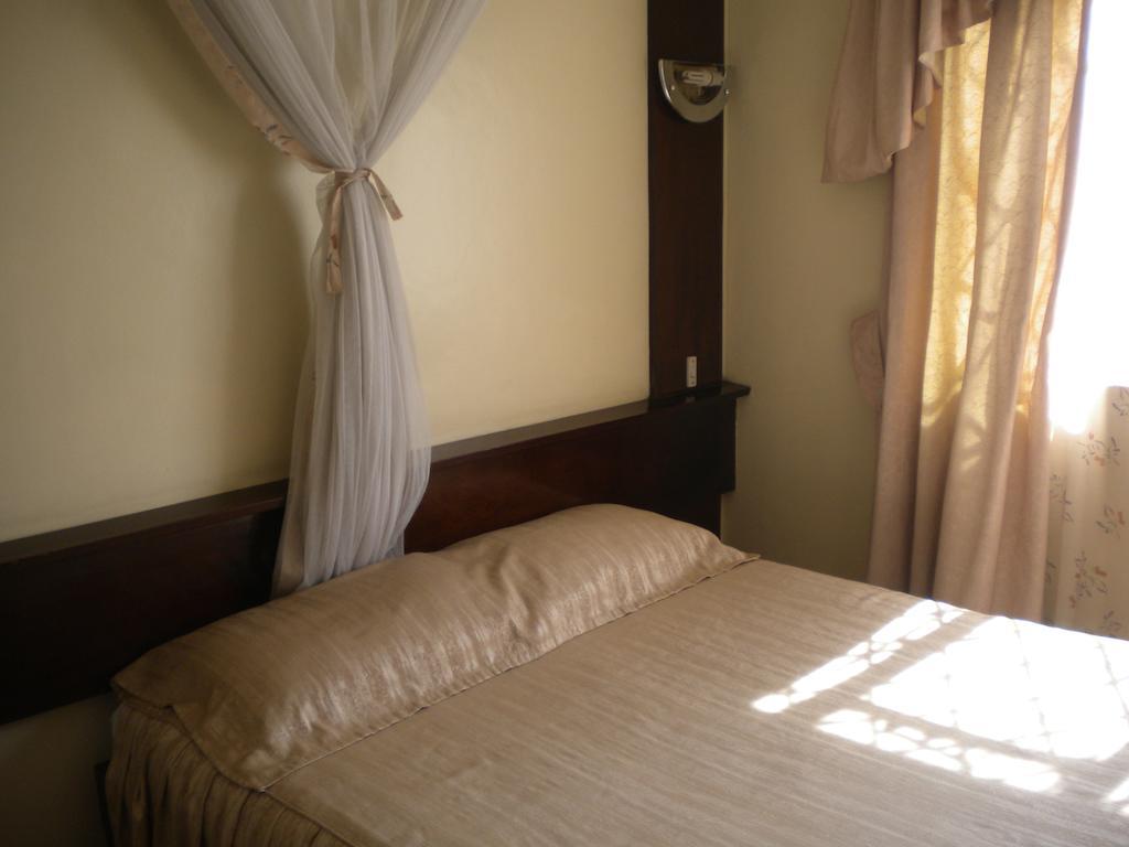 Blue Hut Hotel Nairobi Bagian luar foto