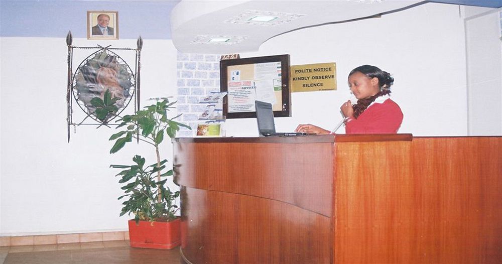 Blue Hut Hotel Nairobi Bagian luar foto
