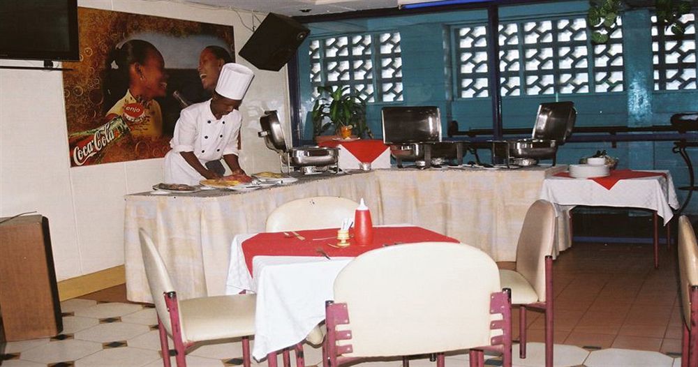 Blue Hut Hotel Nairobi Bagian luar foto